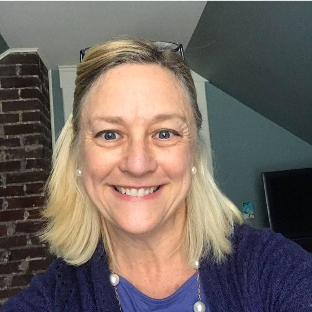 Meet your Posher, Jennifer